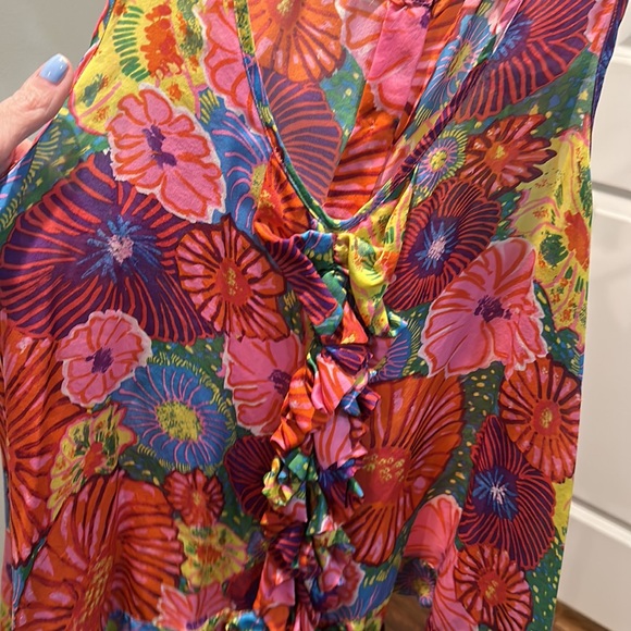 Leifsdottir, Floral print trapeze tank, 100% silk. Size 2 - Picture 7 of 8